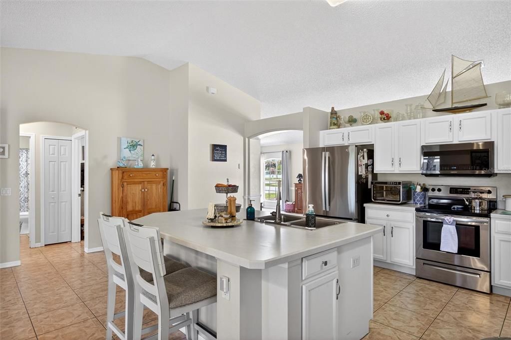 For Sale: $364,900 (3 beds, 2 baths, 2000 Square Feet)