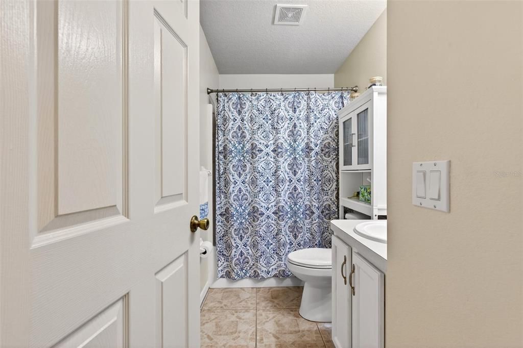 For Sale: $364,900 (3 beds, 2 baths, 2000 Square Feet)