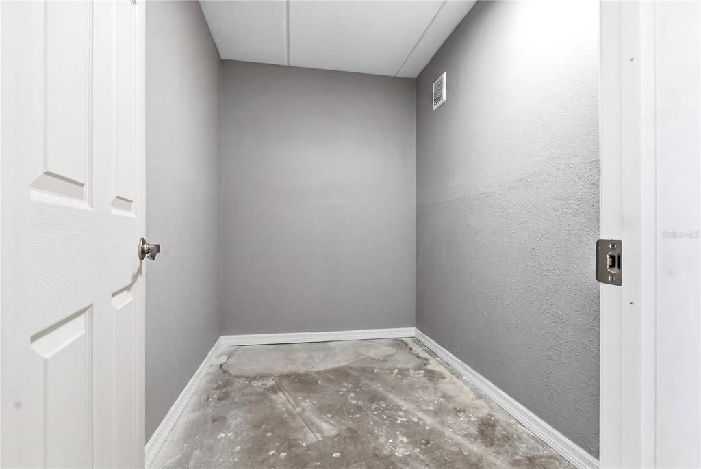 For Sale: $609,000 (2 beds, 2 baths, 1260 Square Feet)