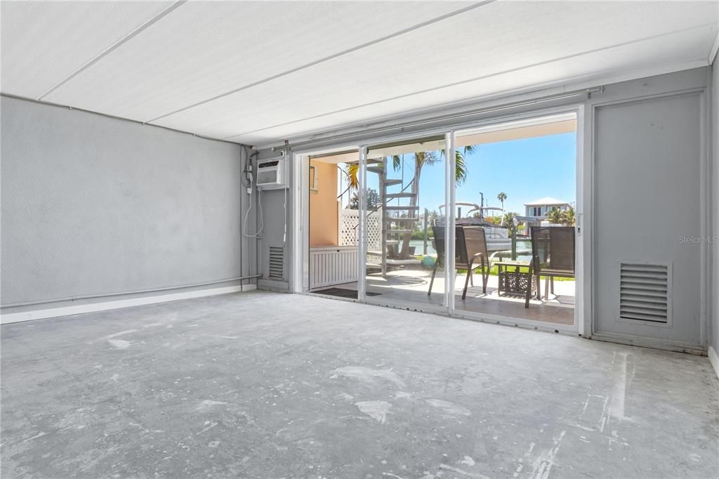For Sale: $609,000 (2 beds, 2 baths, 1260 Square Feet)