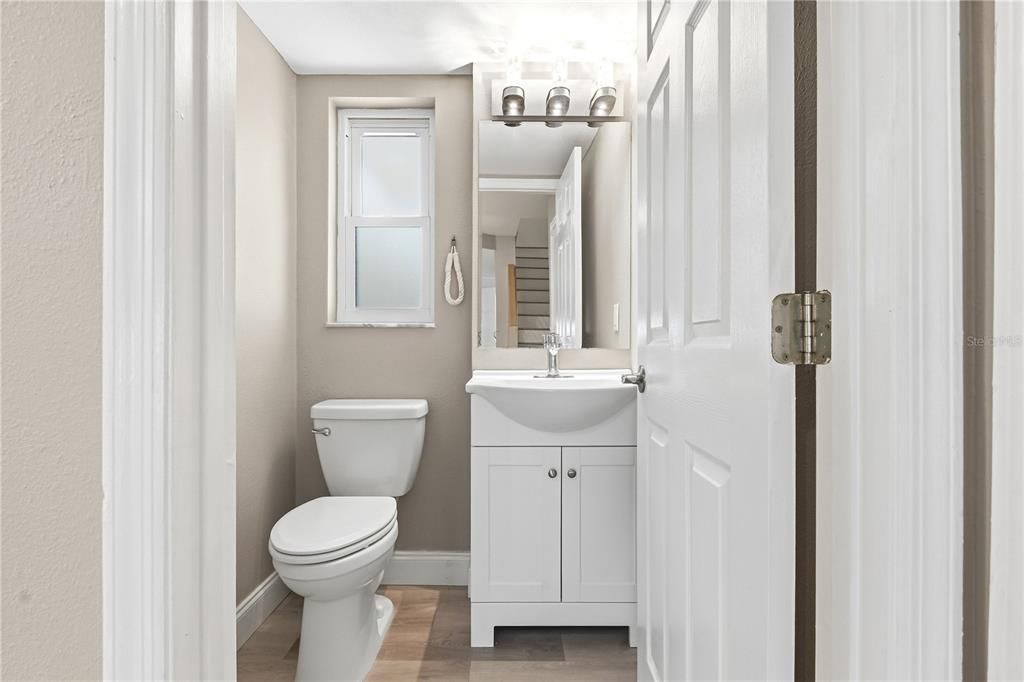 For Sale: $609,000 (2 beds, 2 baths, 1260 Square Feet)