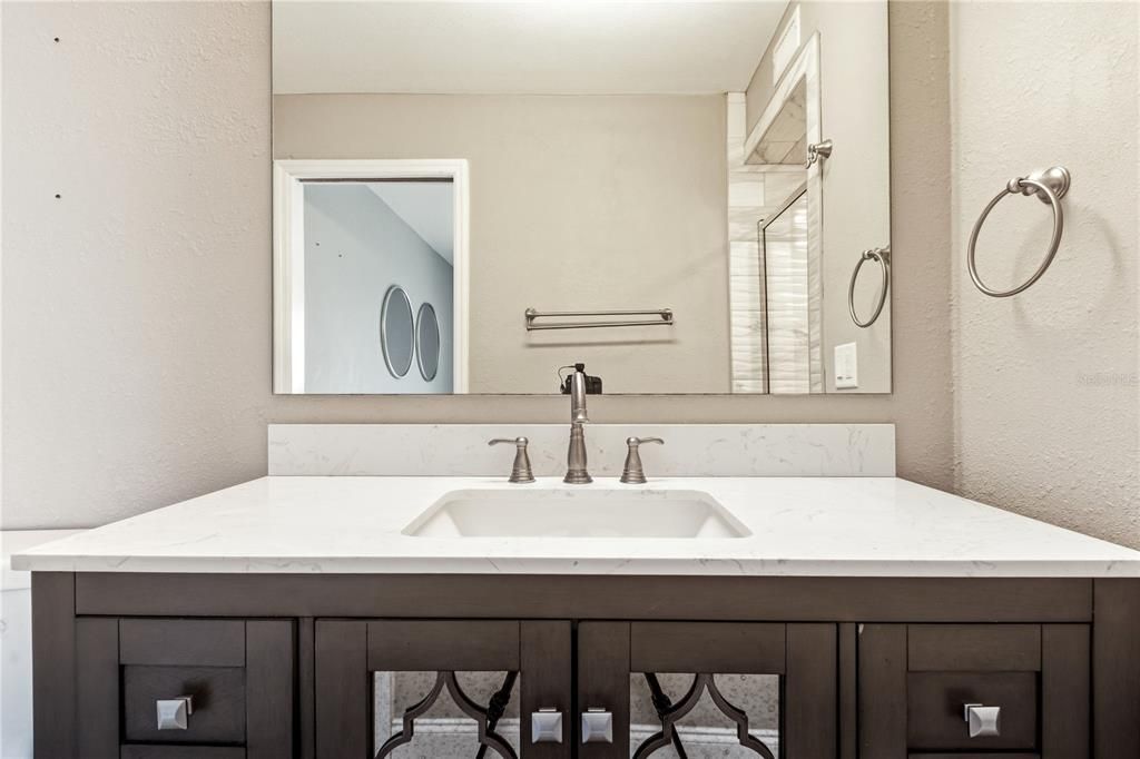 For Sale: $609,000 (2 beds, 2 baths, 1260 Square Feet)
