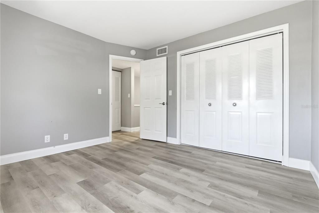 For Sale: $609,000 (2 beds, 2 baths, 1260 Square Feet)