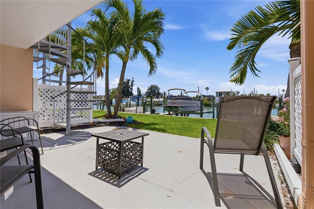 For Sale: $609,000 (2 beds, 2 baths, 1260 Square Feet)