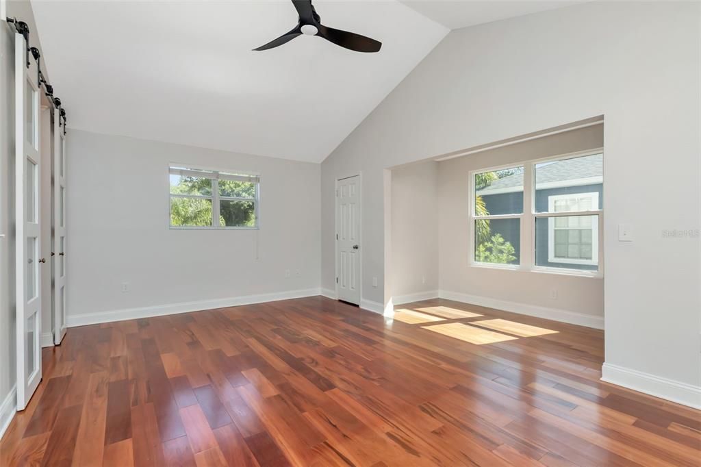 Activo con contrato: $1,029,000 (4 camas, 2 baños, 2154 Pies cuadrados)