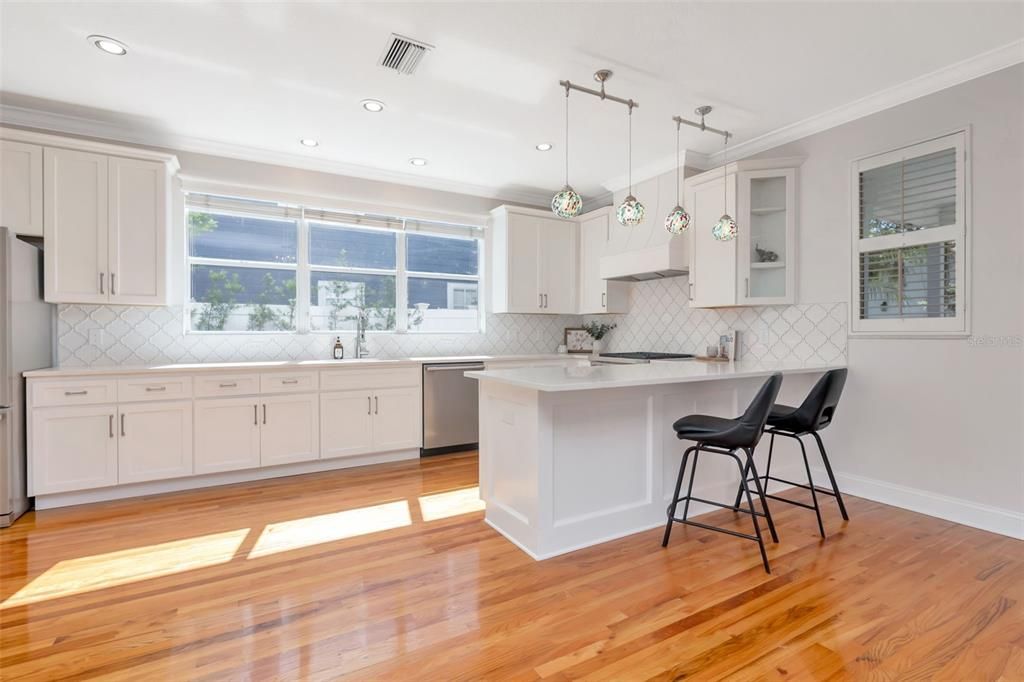 Activo con contrato: $1,029,000 (4 camas, 2 baños, 2154 Pies cuadrados)