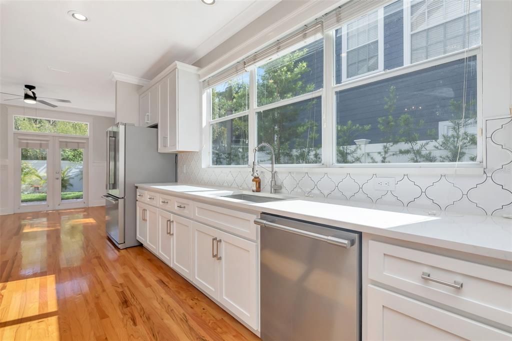 Activo con contrato: $1,029,000 (4 camas, 2 baños, 2154 Pies cuadrados)