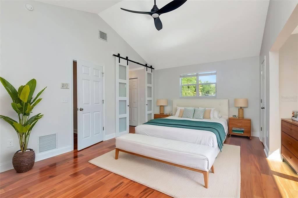 Activo con contrato: $1,029,000 (4 camas, 2 baños, 2154 Pies cuadrados)