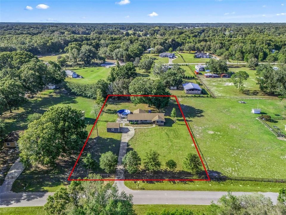 Activo con contrato: $385,000 (3 camas, 2 baños, 1965 Pies cuadrados)
