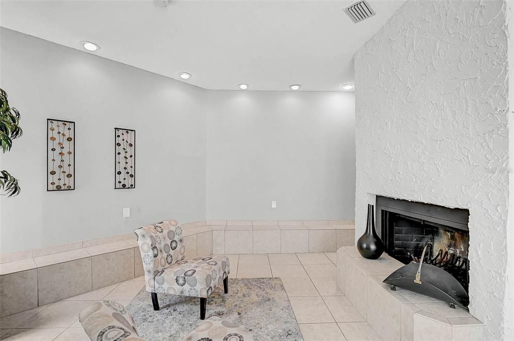 En Venta: $189,500 (2 camas, 2 baños, 1353 Pies cuadrados)