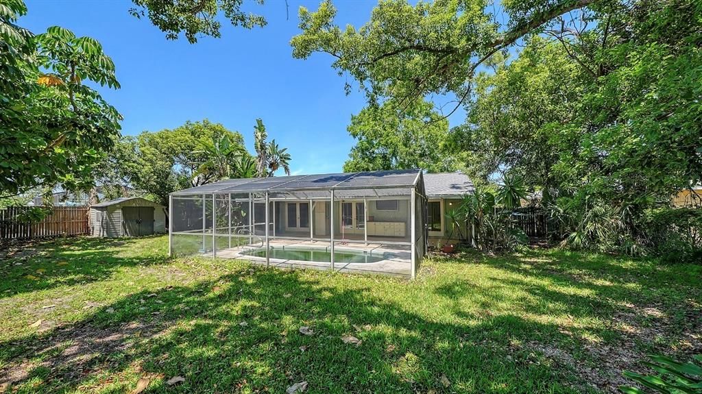 Activo con contrato: $445,000 (3 camas, 2 baños, 1500 Pies cuadrados)