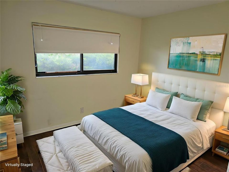 For Sale: $265,000 (2 beds, 2 baths, 890 Square Feet)