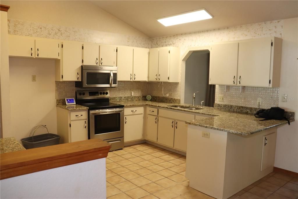 For Sale: $242,000 (3 beds, 2 baths, 1840 Square Feet)