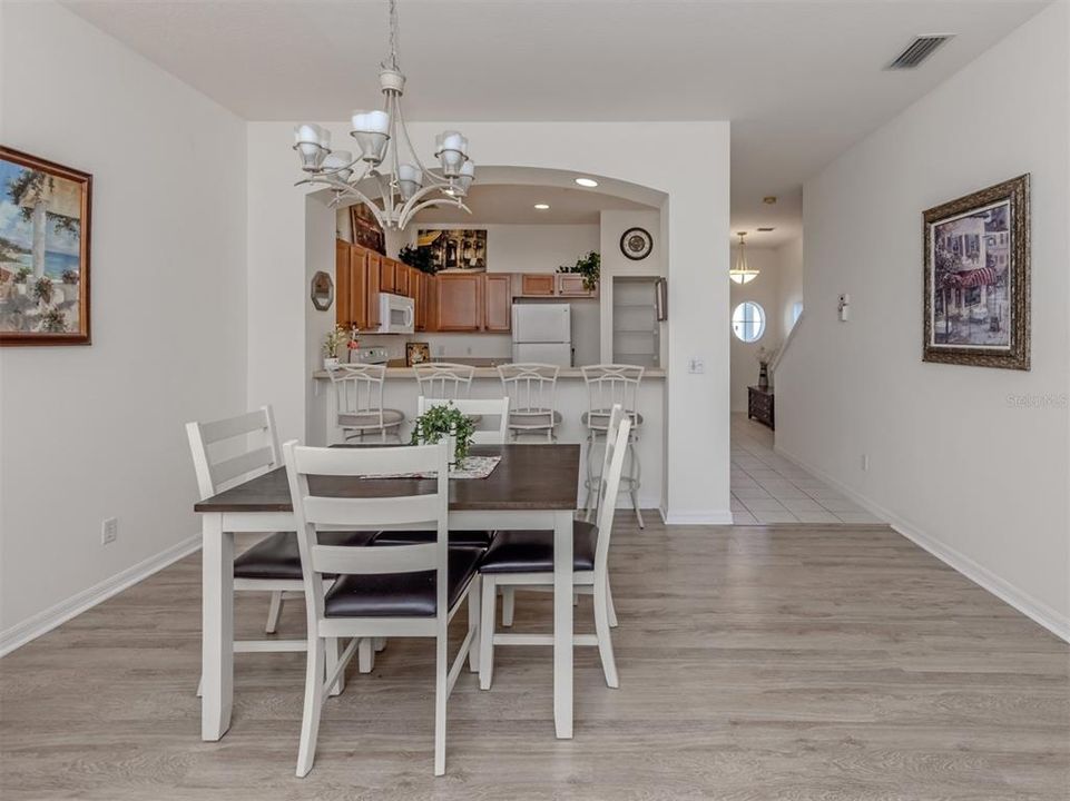 Activo con contrato: $199,900 (3 camas, 2 baños, 1446 Pies cuadrados)