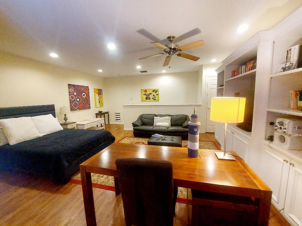 For Sale: $945,000 (4 beds, 3 baths, 2778 Square Feet)