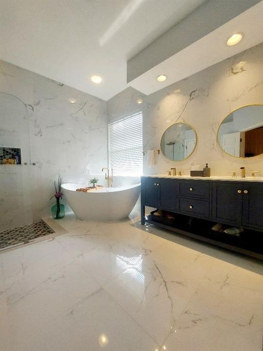 For Sale: $945,000 (4 beds, 3 baths, 2778 Square Feet)