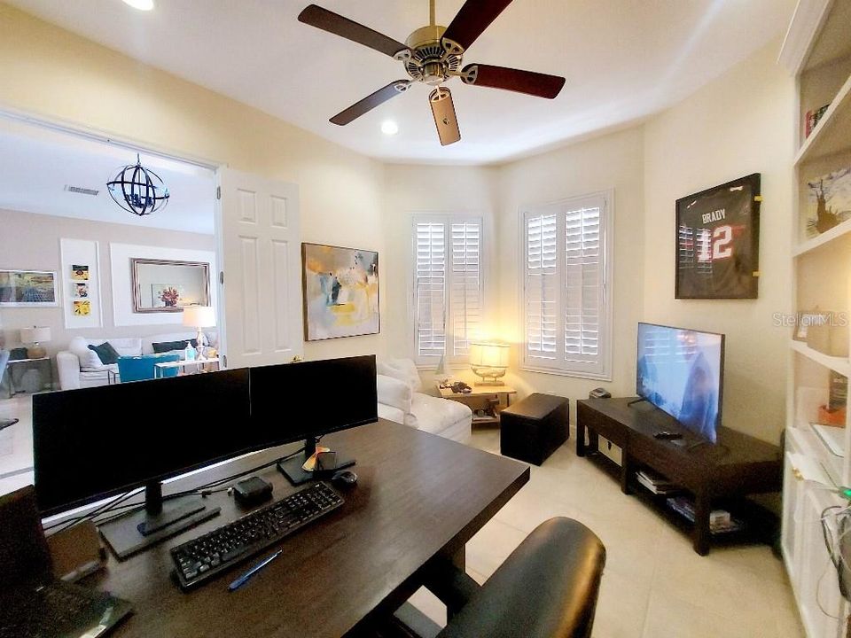 For Sale: $945,000 (4 beds, 3 baths, 2778 Square Feet)