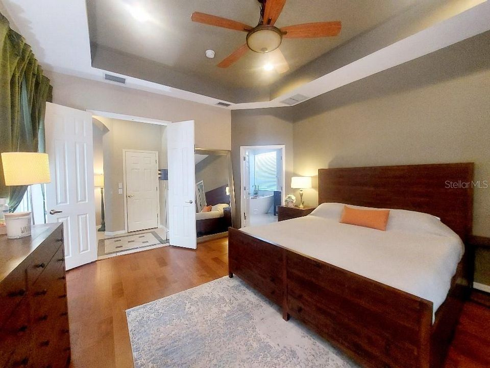 For Sale: $945,000 (4 beds, 3 baths, 2778 Square Feet)