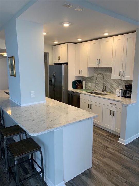 Active With Contract: $4,500 (2 beds, 2 baths, 1420 Square Feet)