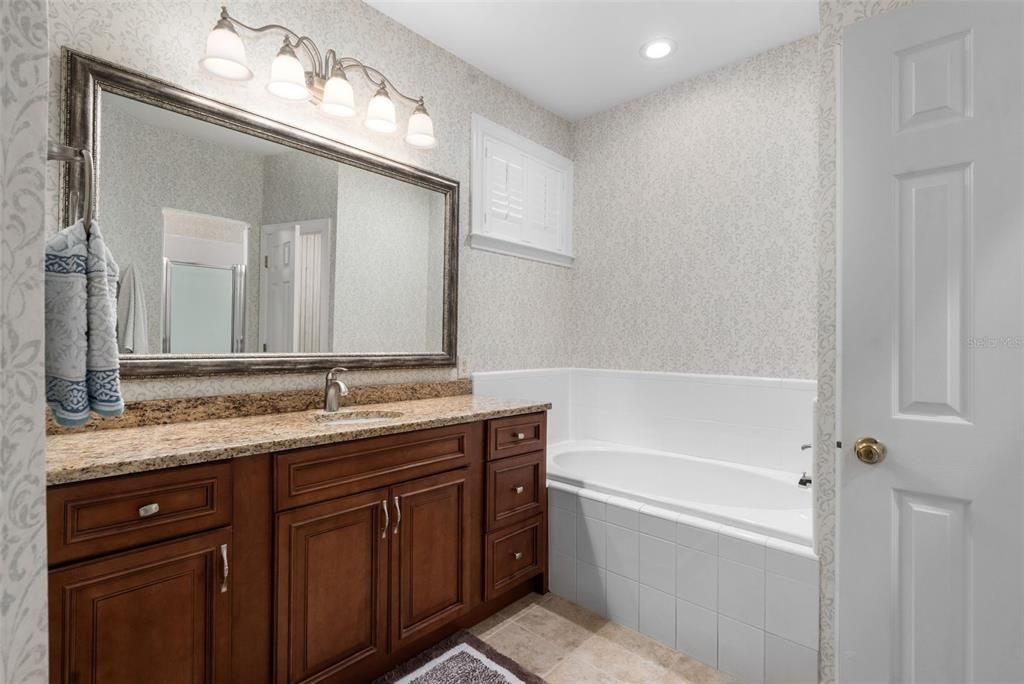 Active With Contract: $357,000 (3 beds, 2 baths, 1381 Square Feet)