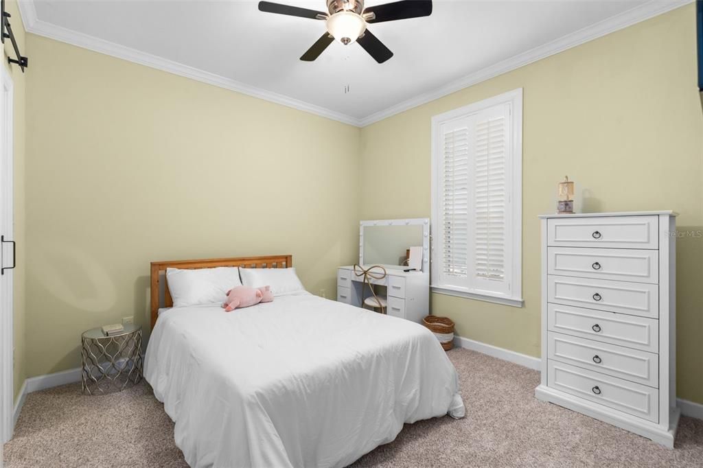 Active With Contract: $357,000 (3 beds, 2 baths, 1381 Square Feet)