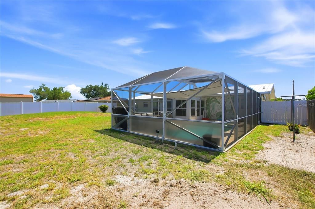 Activo con contrato: $269,000 (2 camas, 2 baños, 1014 Pies cuadrados)