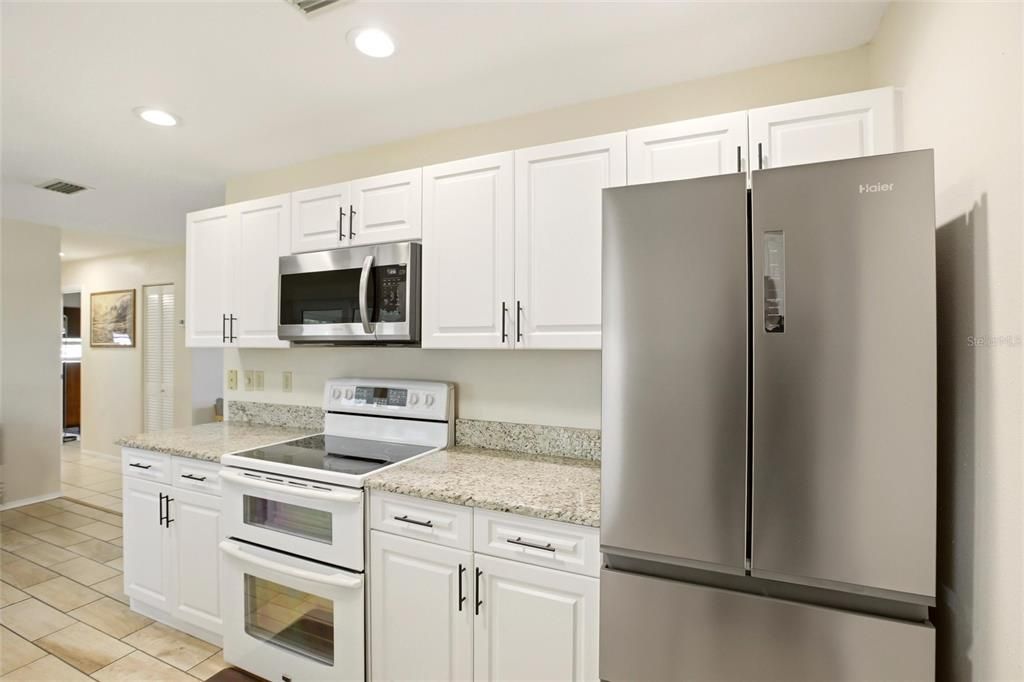 Activo con contrato: $269,000 (2 camas, 2 baños, 1014 Pies cuadrados)