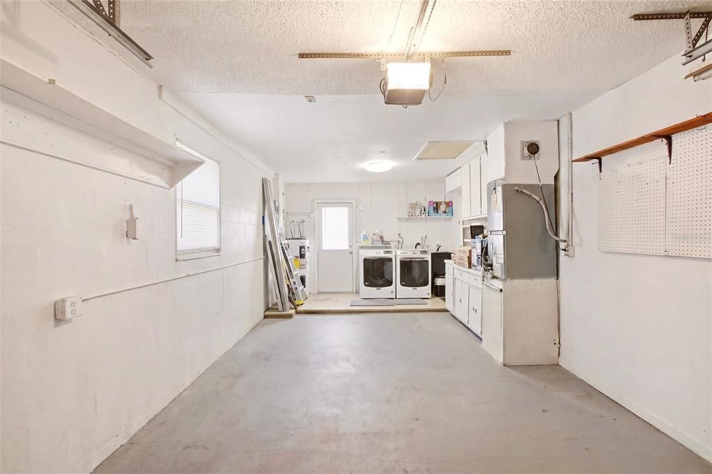 Activo con contrato: $269,000 (2 camas, 2 baños, 1014 Pies cuadrados)