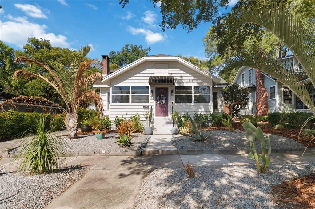 Active With Contract: $549,900 (2 beds, 1 baths, 1691 Square Feet)