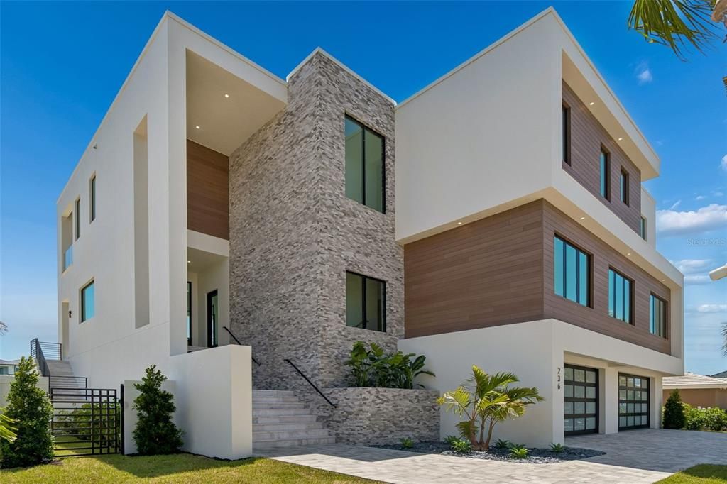 For Sale: $8,750,000 (5 beds, 5 baths, 5830 Square Feet)