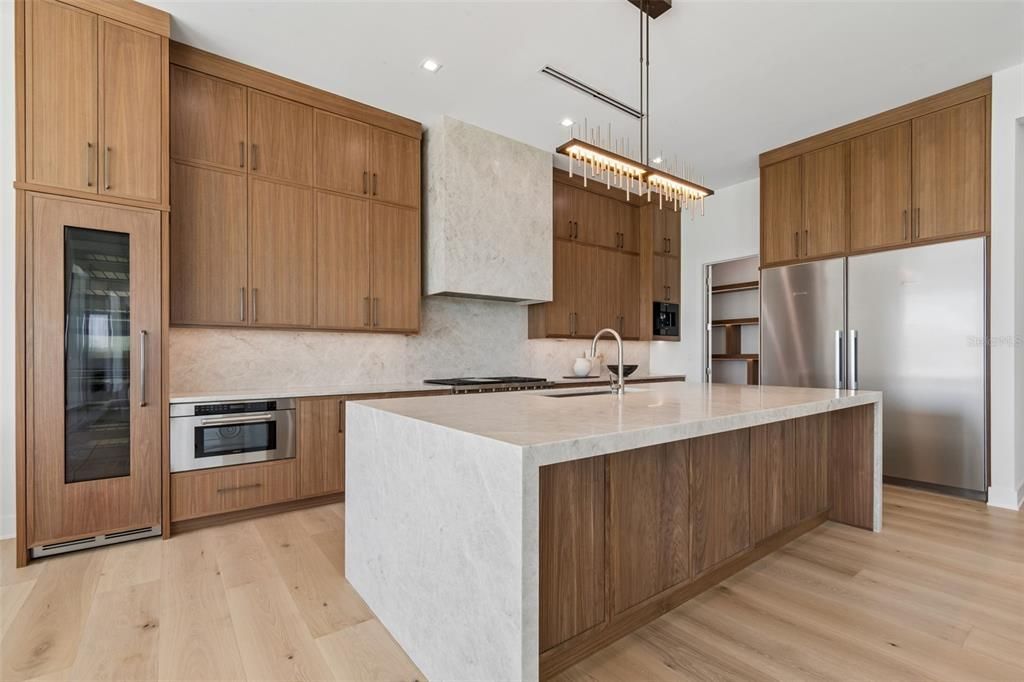 For Sale: $8,750,000 (5 beds, 5 baths, 5830 Square Feet)