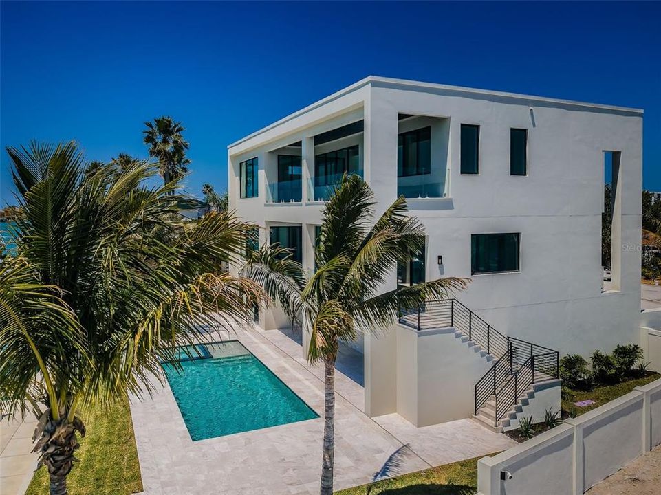For Sale: $8,750,000 (5 beds, 5 baths, 5830 Square Feet)