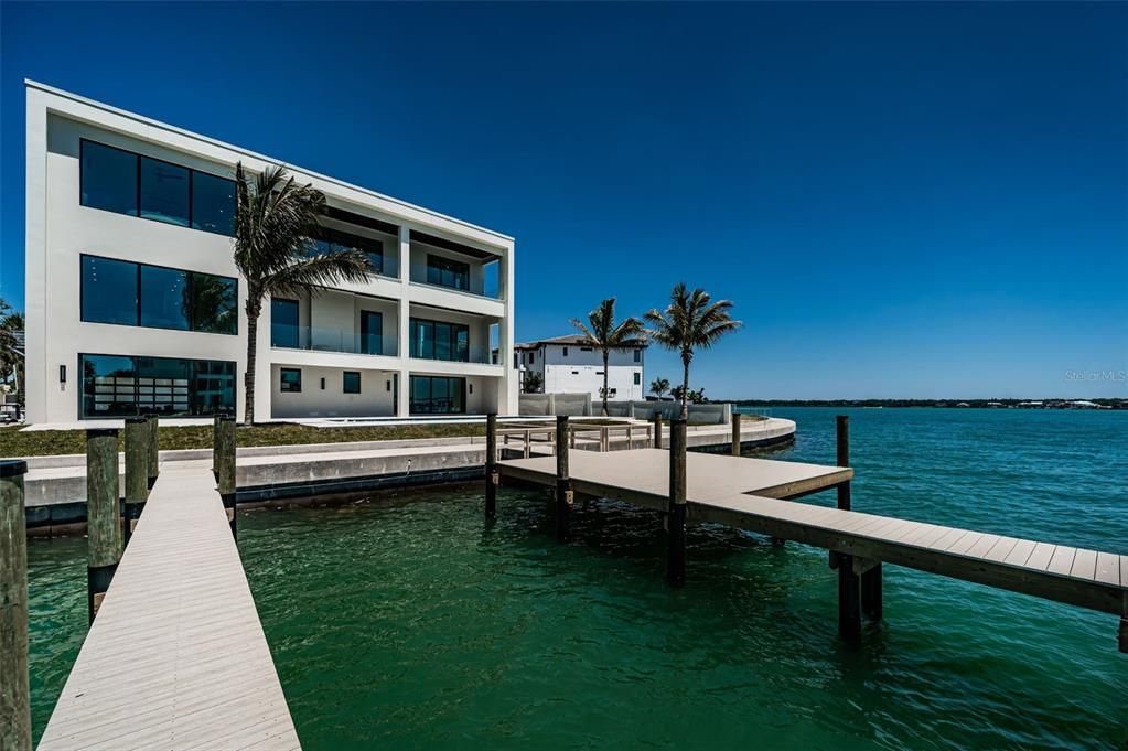 For Sale: $8,750,000 (5 beds, 5 baths, 5830 Square Feet)