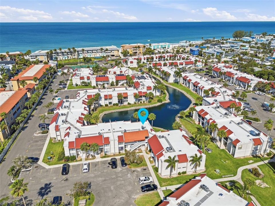 For Sale: $420,000 (1 beds, 1 baths, 691 Square Feet)