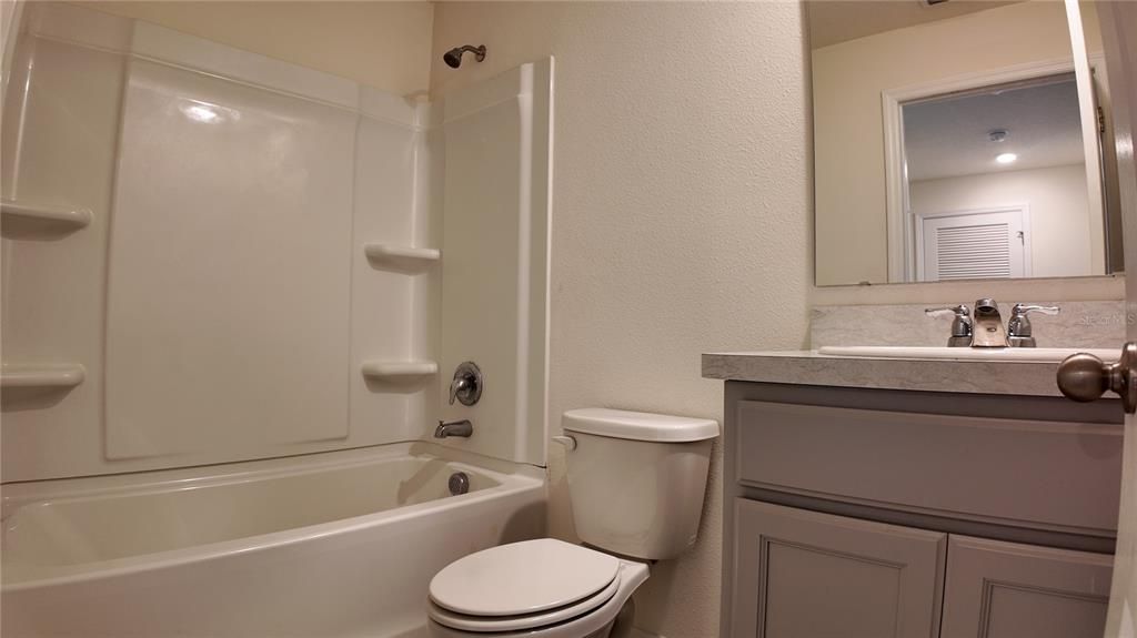 For Rent: $1,900 (3 beds, 2 baths, 1452 Square Feet)