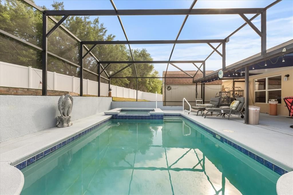 For Sale: $450,000 (4 beds, 2 baths, 1908 Square Feet)