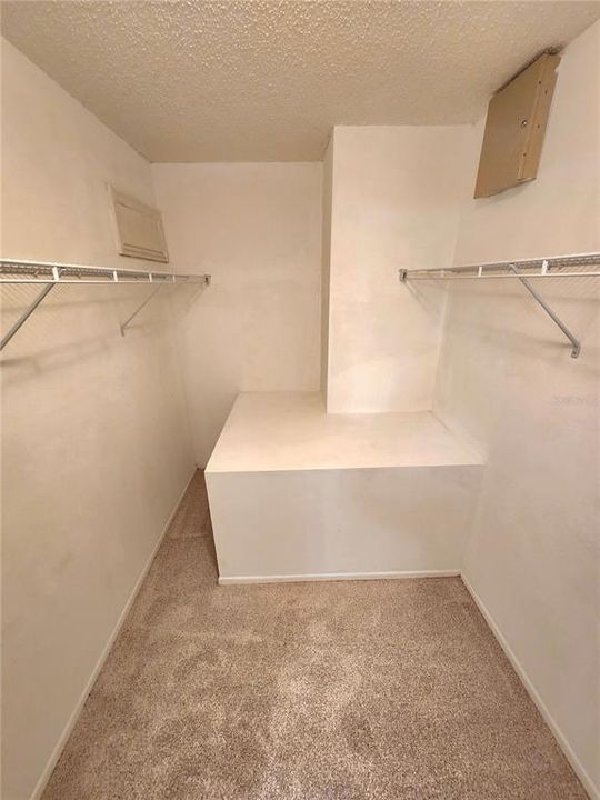 Active With Contract: $275,000 (3 beds, 2 baths, 1186 Square Feet)