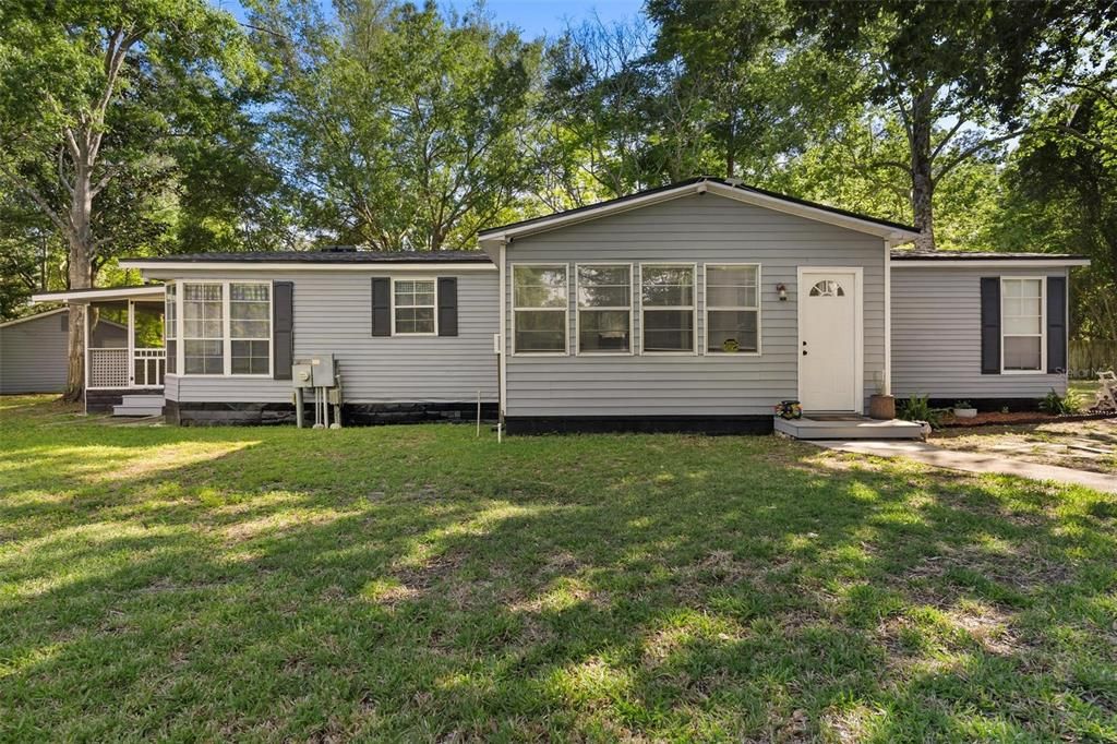 Active With Contract: $199,900 (2 beds, 2 baths, 1508 Square Feet)