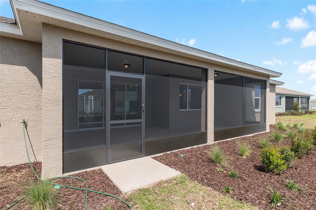 Active With Contract: $593,400 (3 beds, 3 baths, 2907 Square Feet)