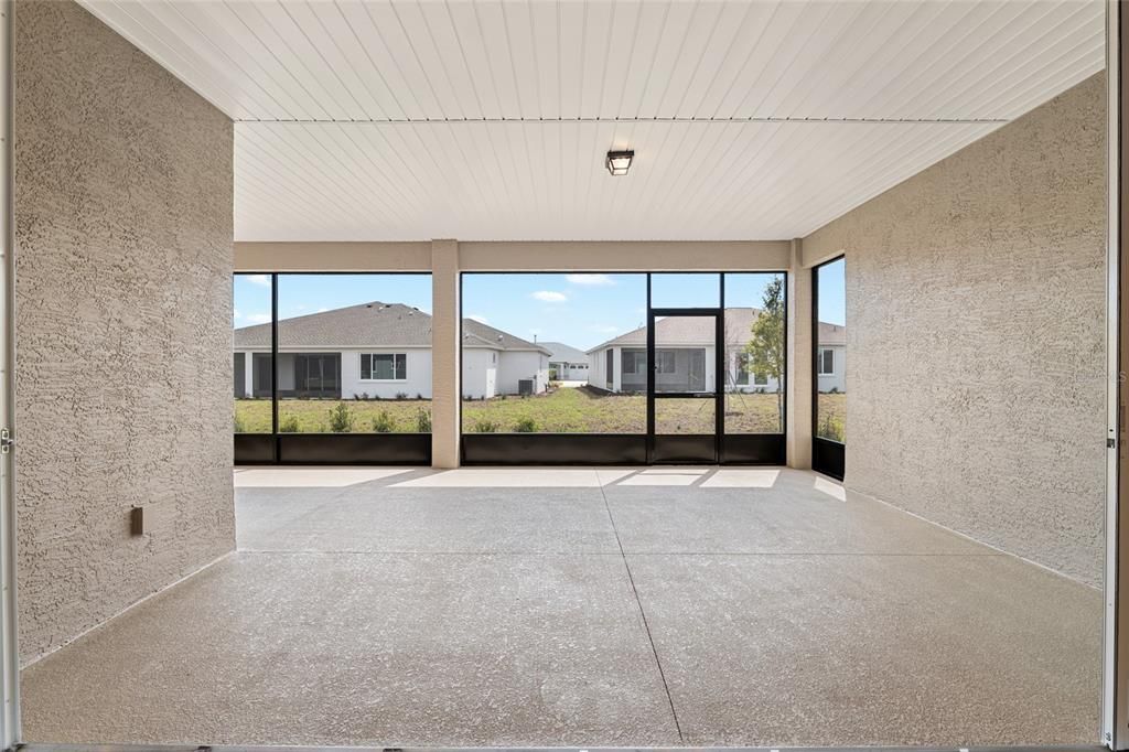 Active With Contract: $593,400 (3 beds, 3 baths, 2907 Square Feet)
