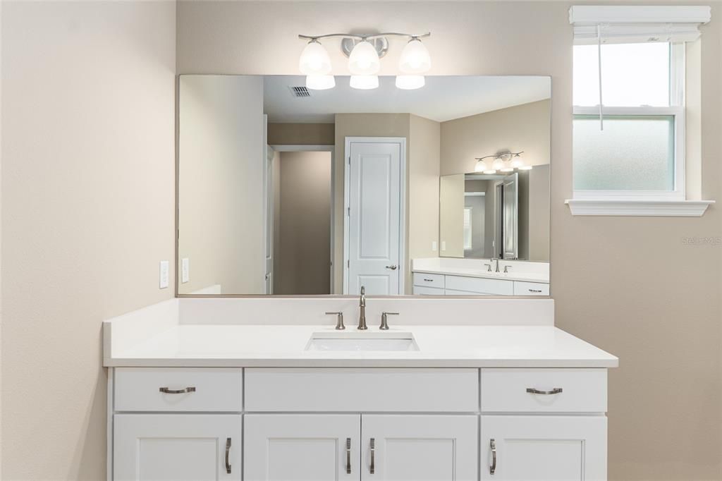Active With Contract: $593,400 (3 beds, 3 baths, 2907 Square Feet)