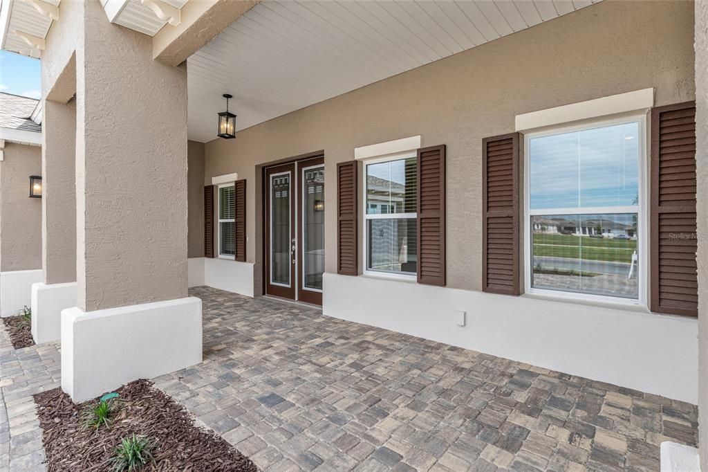 Active With Contract: $593,400 (3 beds, 3 baths, 2907 Square Feet)
