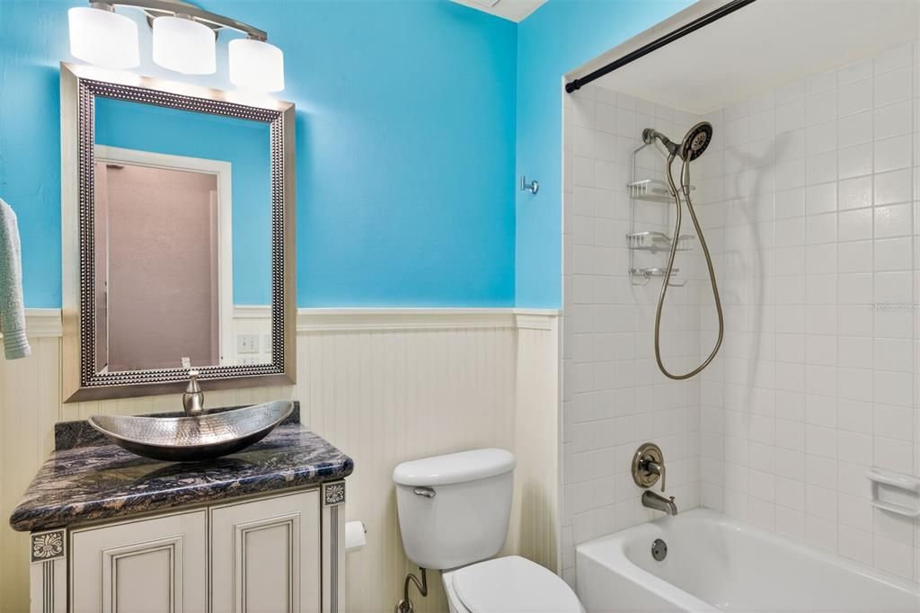 Active With Contract: $2,300 (3 beds, 2 baths, 1322 Square Feet)