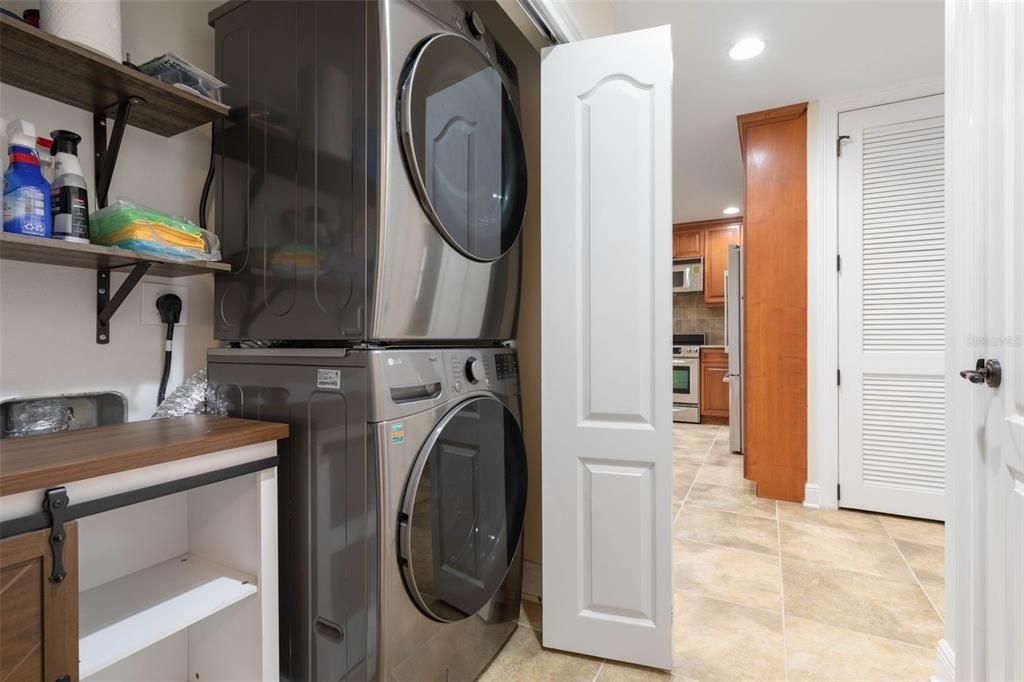 На продажу: $329,000 (3 спален, 2 ванн, 1344 Квадратных фут)