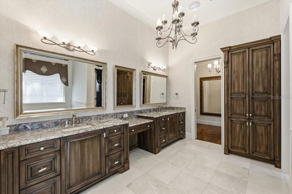 For Sale: $4,590,000 (3 beds, 4 baths, 6236 Square Feet)