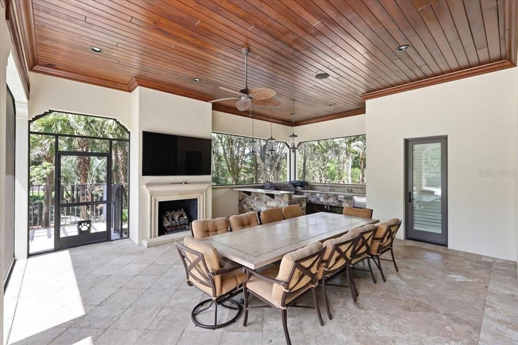 For Sale: $4,590,000 (3 beds, 4 baths, 6236 Square Feet)
