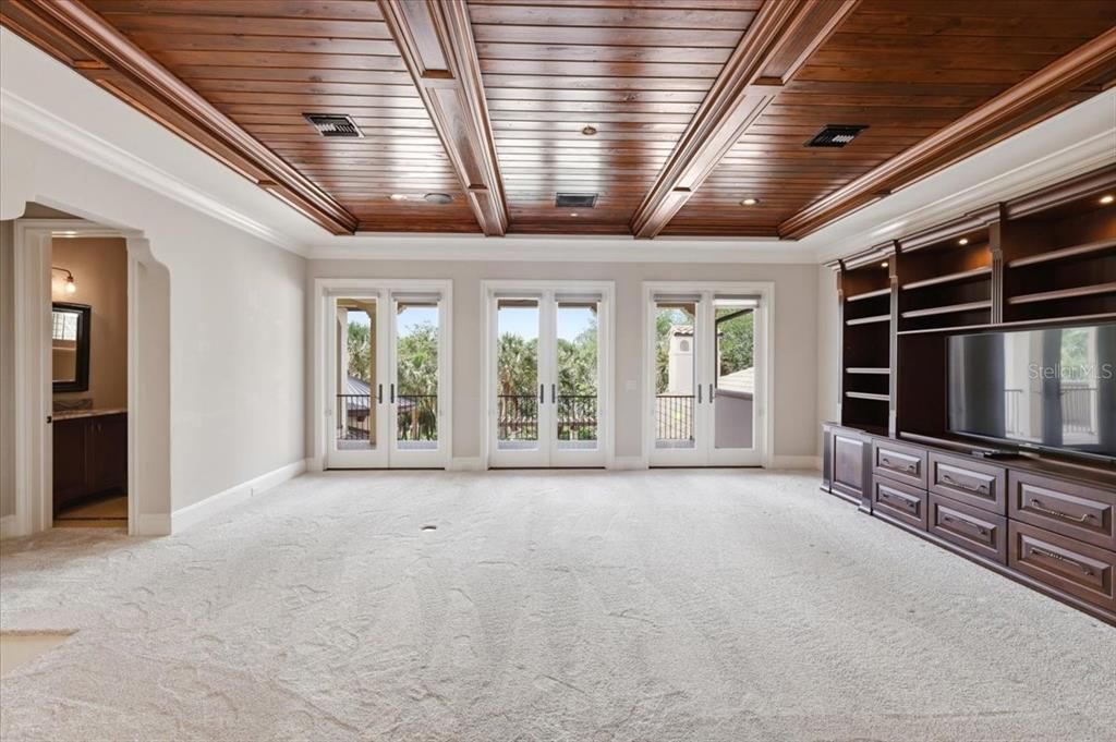 For Sale: $4,590,000 (3 beds, 4 baths, 6236 Square Feet)
