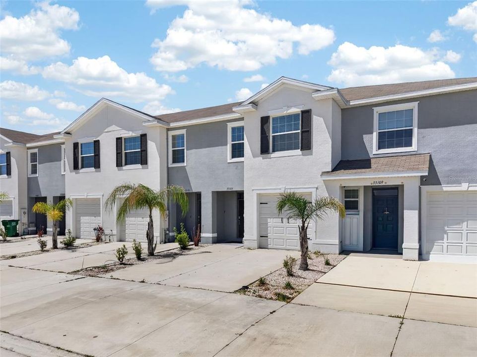 Activo con contrato: $275,000 (3 camas, 2 baños, 1673 Pies cuadrados)