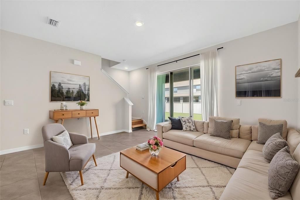Activo con contrato: $275,000 (3 camas, 2 baños, 1673 Pies cuadrados)
