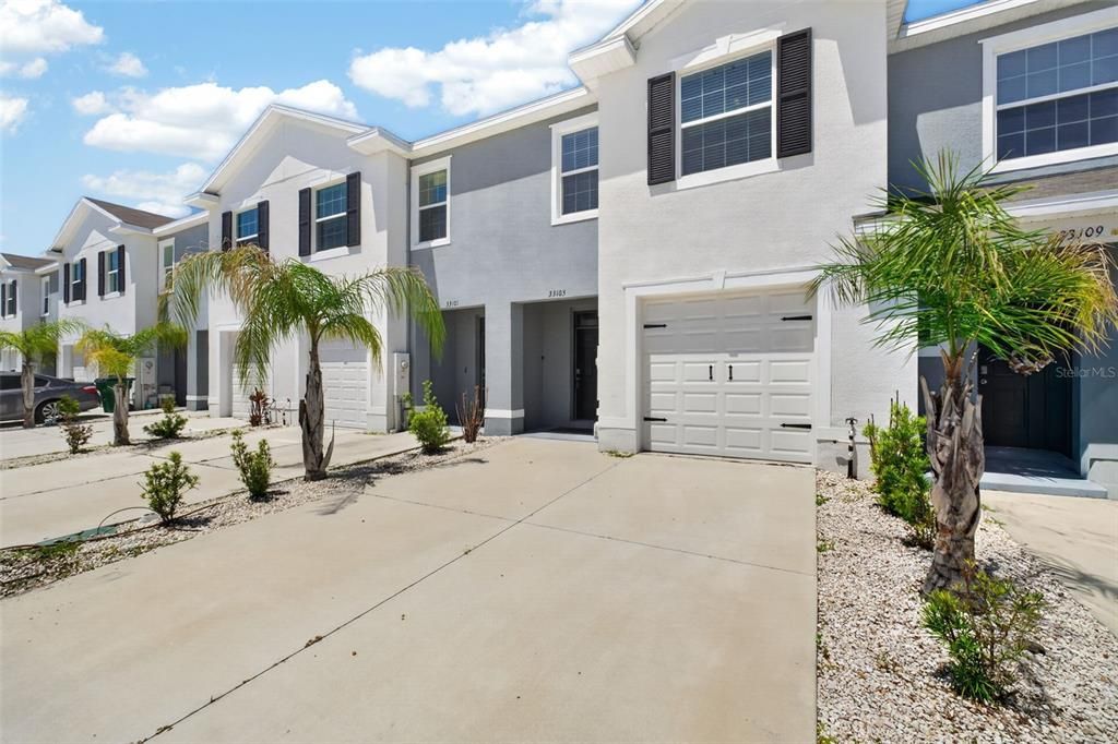 Activo con contrato: $275,000 (3 camas, 2 baños, 1673 Pies cuadrados)